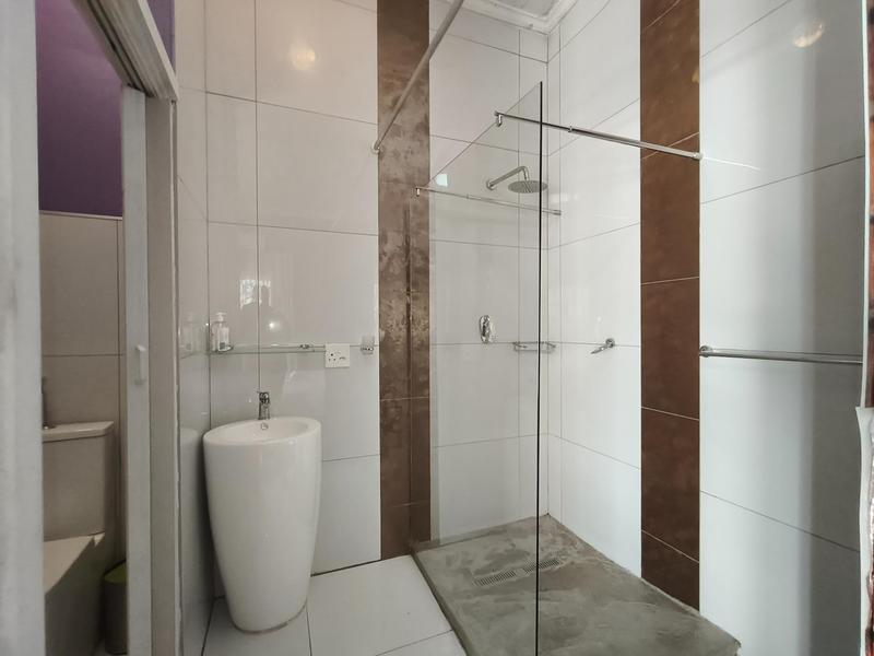 To Let Commercial Property for Rent in Mthata Eastern Cape